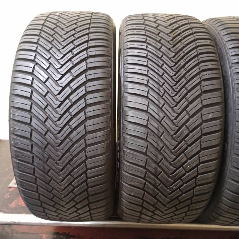 Continental 225/45 R18 + 255/40 R18 dvourozměrné (Bazarové)