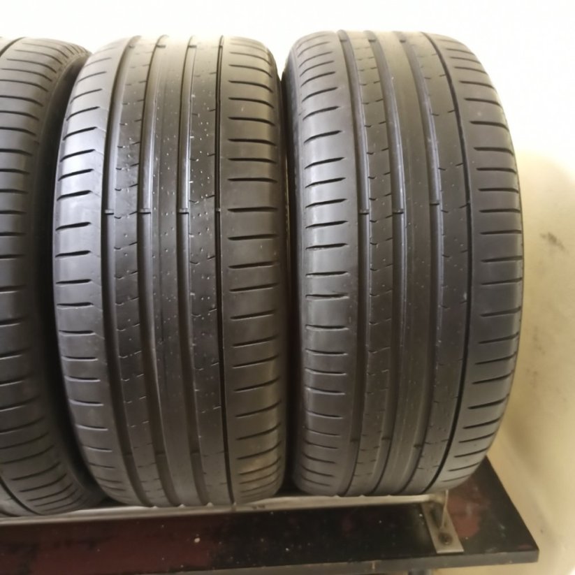 Pirelli P Zero 245/35 R20 95Y 4-5mm (Bazarové)