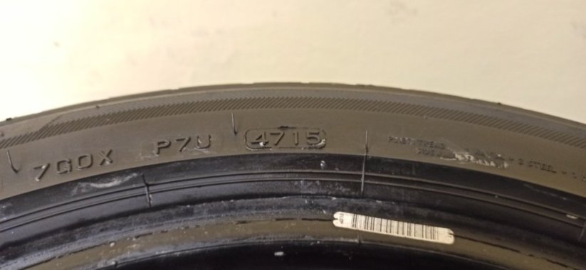 Bridgestone Potenza 245/40 R17 91W 4,5 mm (Bazarové)