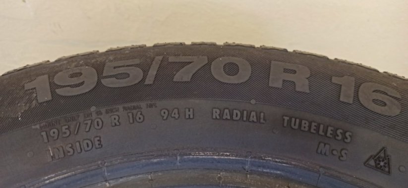 Continental 195/70 R16 94H 5,5mm (Bazarové)