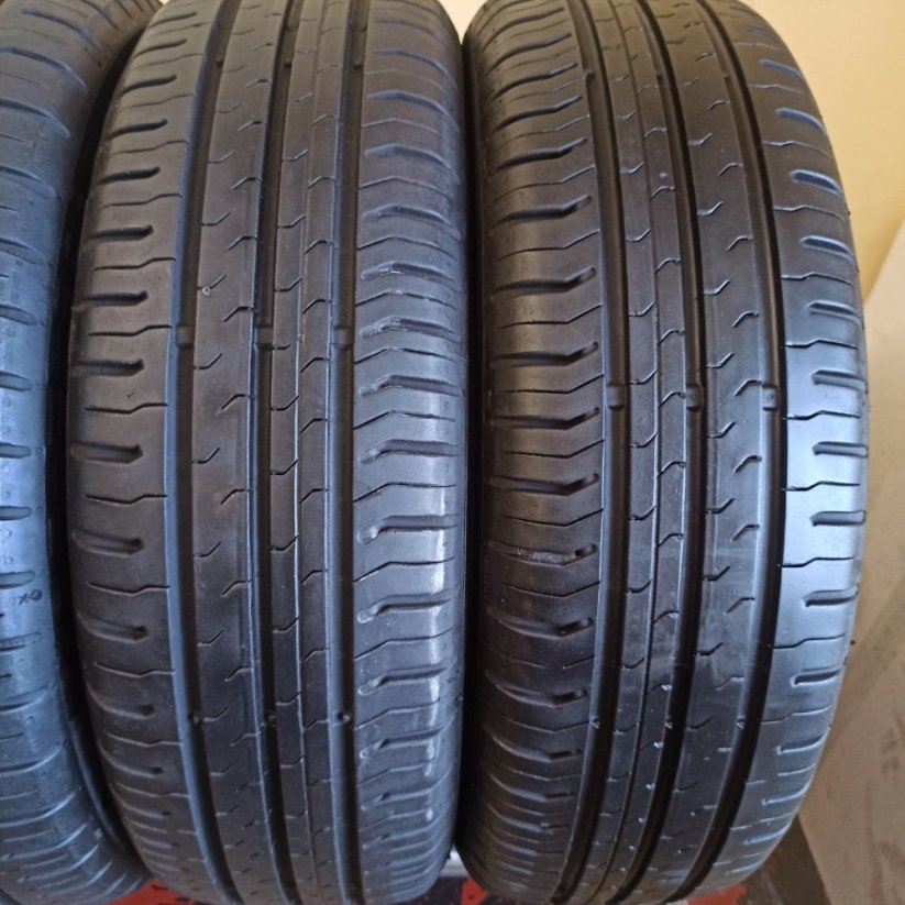 Continental 165/60 R15 77H 5,5mm (Bazarové)