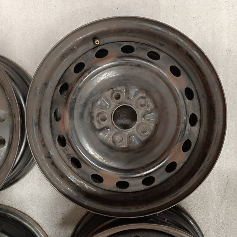 Ocelové disky Toyota Avensis 6Jx15'' , 5x100, ET39