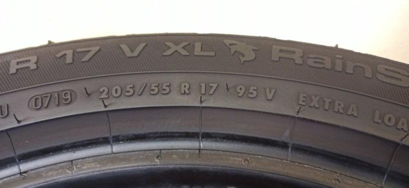 Uniroyal RainSport 3 205/55 R17 95V 4-4,5mm (Použité)