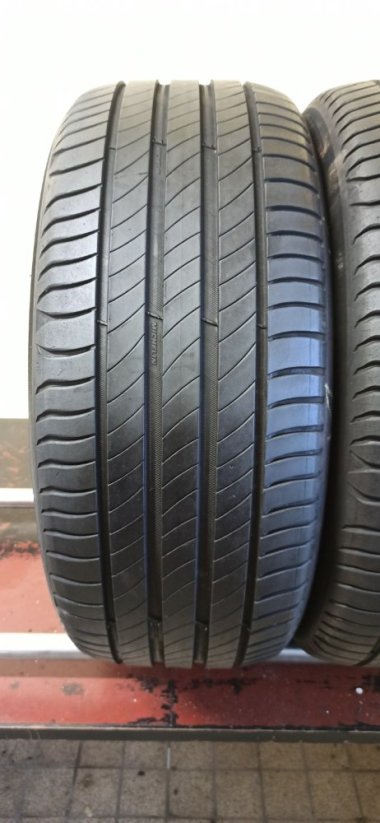 Michelin Primacy 4 235/45 R18 98Y 5mm (Použité)