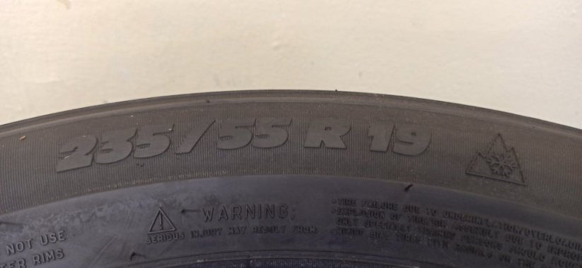 Michelin 235/55 R19 101H 4 - 6 mm (Bazarové)