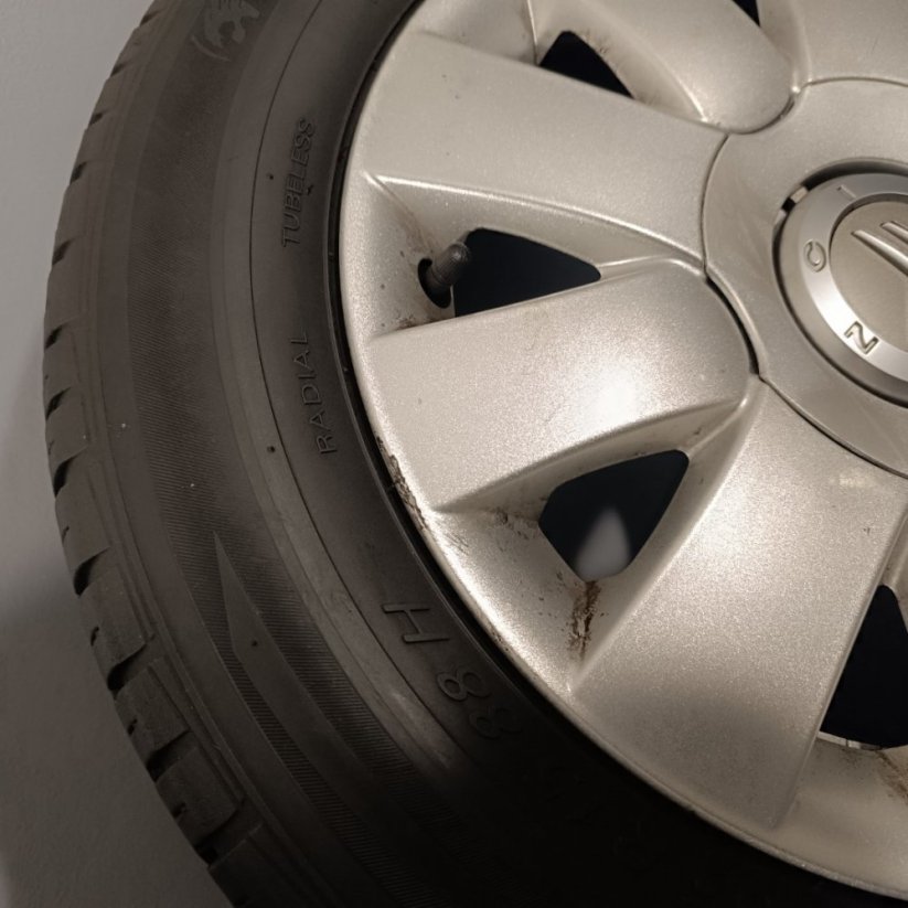 ALU kola Citroen C5, Berlingo, Xsara letní pneu 15