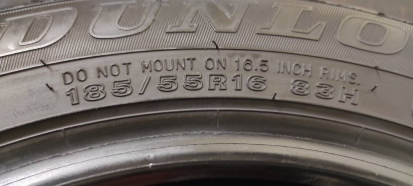 Dunlop 185/55 R16 83H 2x6-6,5mm 1x5-6mm 1x4-5mm (Použité)