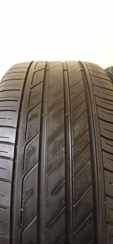 Bridgestone Turanza T001 225/40 R18 92Y 4,5 mm (Bazarové)
