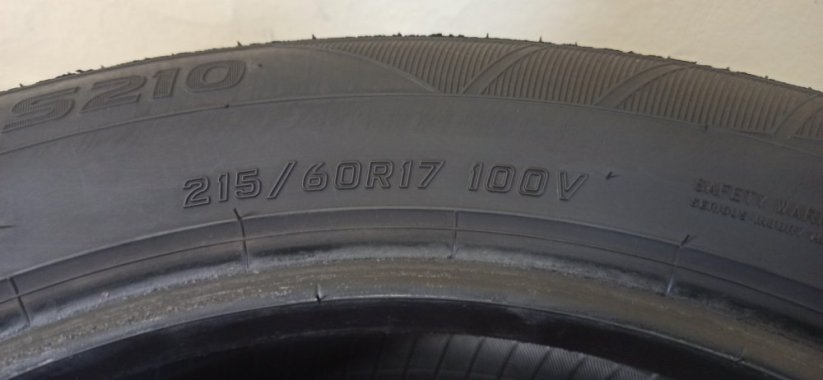 Falken EuroAllSeason 215/60 R17 100V 5,5-6,5mm (Použité)
