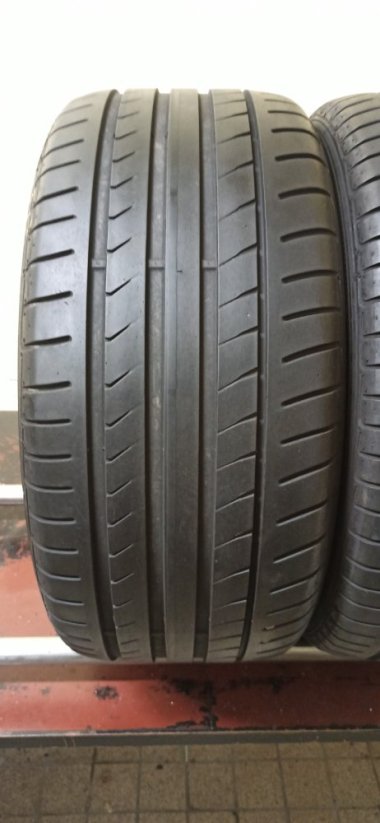 Dunlop 245/40 R17 91W 4,5-5,5mm (Použité)