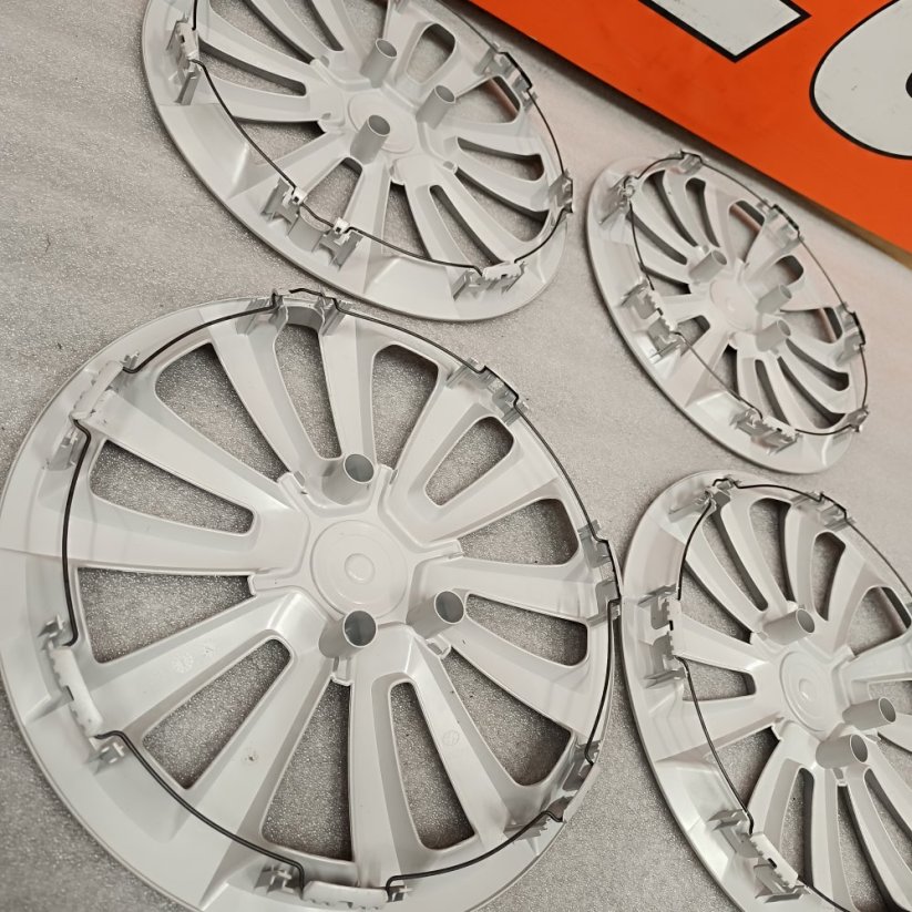 Poklice Volkswagen Passat, Golf, Touran 16" TOP STAV - NOVÉ (použité)-KOPIE