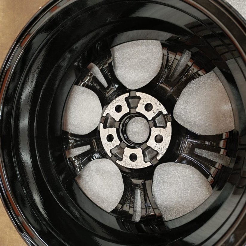 Alu kola Platin na Ford Focus , 5x108 , ET50, 16"
