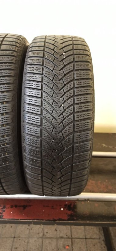 Semperit Speed-Grip 3 205/55 R16 91H 4,5 - 5 mm (Bazarové)