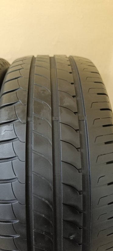 Goodyear Efficient Grip 205/55 R16 91H 4,5-5,5 mm (Bazarové)