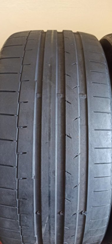 Continental SportContact 255/40 R20 101Y 3,5-4,5mm (Bazarové)