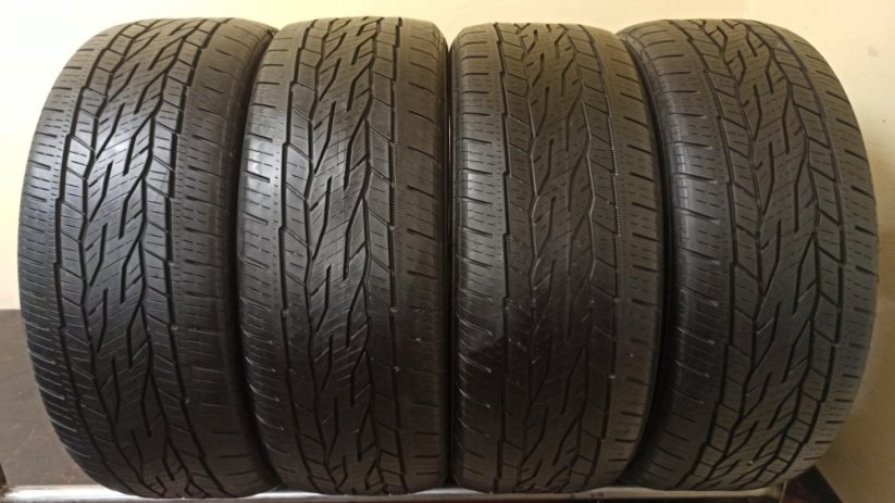 Continental Conti Cross 225/55 R18 98V 4 - 5 mm (Bazarové)