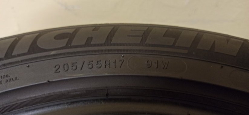Michelin 205/55 R17 91W 4,5mm (Bazarové)