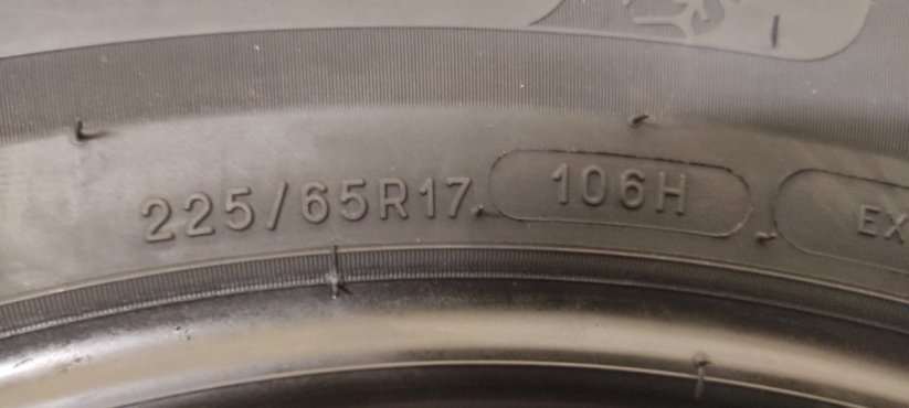Zimní pneu MICHELIN 225/65/17 5,5mm (22121012) (Použité)