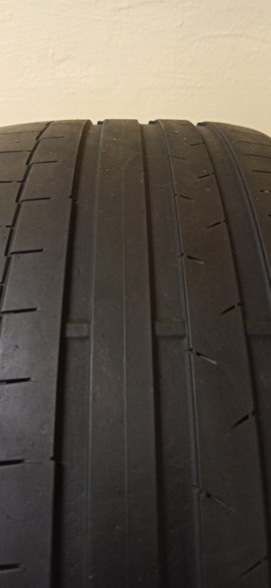 Continental Sport Contact 285/35 R23 107Y 4,5 mm (Použité)