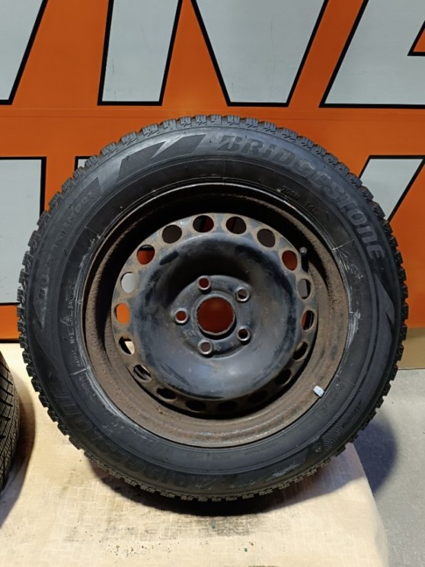 Zimní kola Volkswagen 5x112, ET47, pneu 195/65 R15