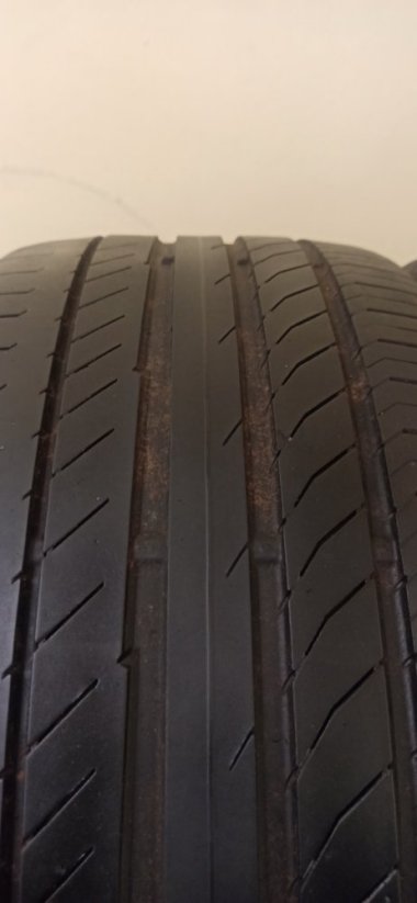Continental Sport Contact 5 245/40 R18 93Y 4,5 mm (Použité)