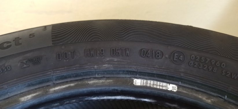 Continental Conti Premium Contact 195/55 R15 85H 4,5 - 5 mm (Použité)