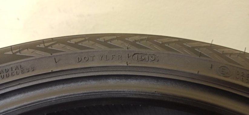 Nokian Weatherproof 225/45 R18 95V 6,5 mm (Bazarové)