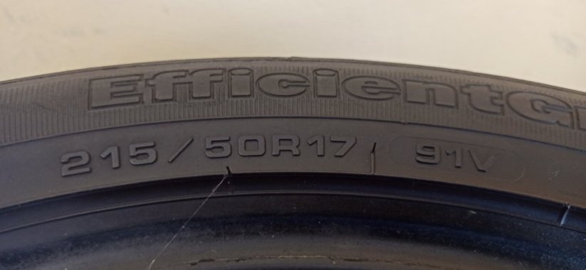 Goodyear Efficent Grip 215/50 R17 91V 4,5 - 5 mm (Bazarové)