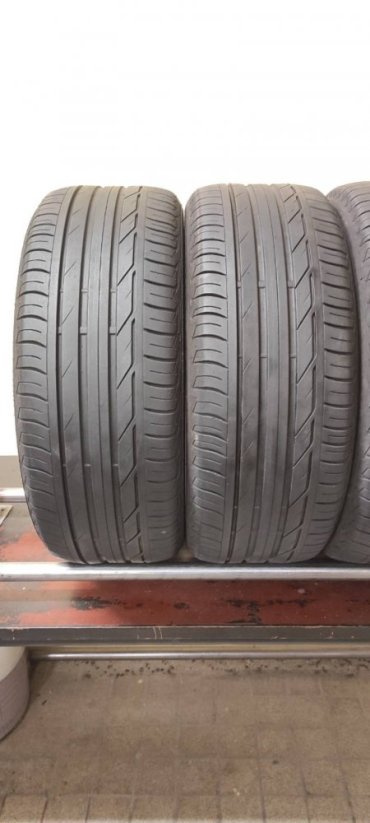 BRIDGESTONE TURANZA T001 225/50 R18 95W 5-6mm (Použité)