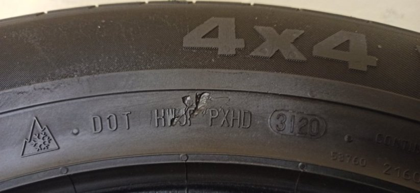 Continental 4x4 Winter Contact 255/55 R18 4,5 mm (Bazarové)