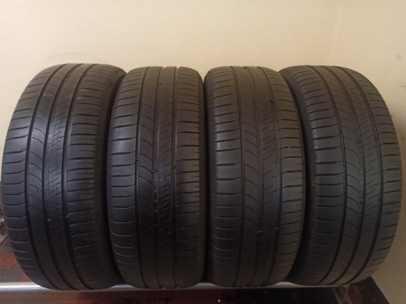 Michelin Energy Saver 205/55 R16 94H 4,5 - 5 mm (Použité)