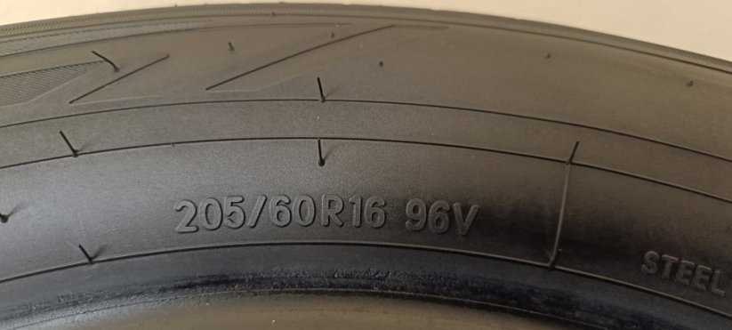 Toyo Tires Proxes Comfort 205/60 R16 96V 6,5 mm (Bazarové)