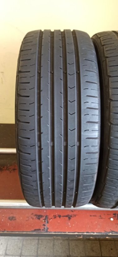 Continental Conti Premium Contact 195/55 R15 85H 4,5 - 5 mm (Použité)