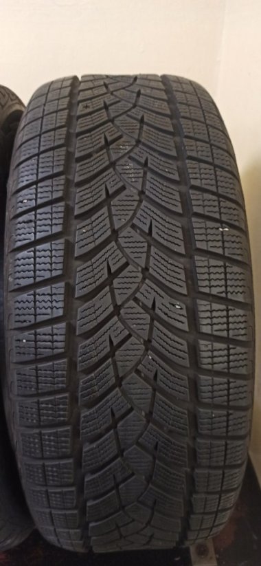 Goodyear 235/55 R17 103V 5,5 - 6,5 mm (Použité)
