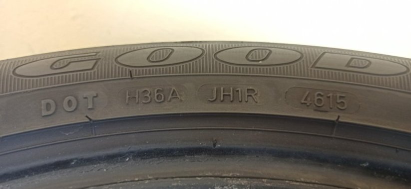 Goodyear Efficient Grip 215/50 R17 91V 5,5 mm (Bazarové)