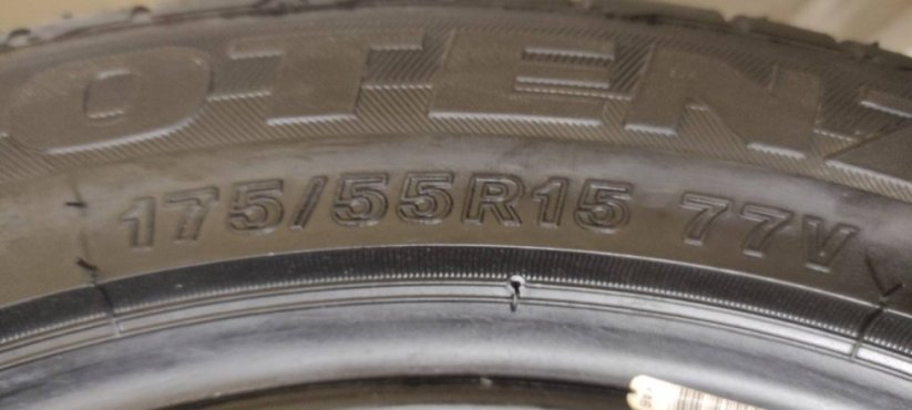 Bridgestone 175/55 R15 77V 6,5mm , ZÁNOVNÍ (Bazarové)