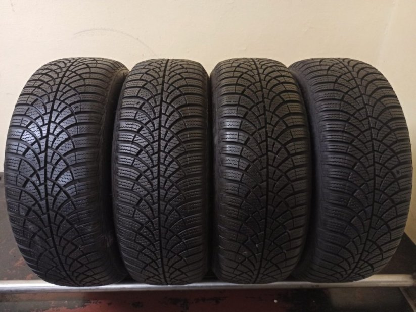 Goodyear Ultragrip 9 185/55 R15 82T 6,5 - 7,5 mm (Bazarové)