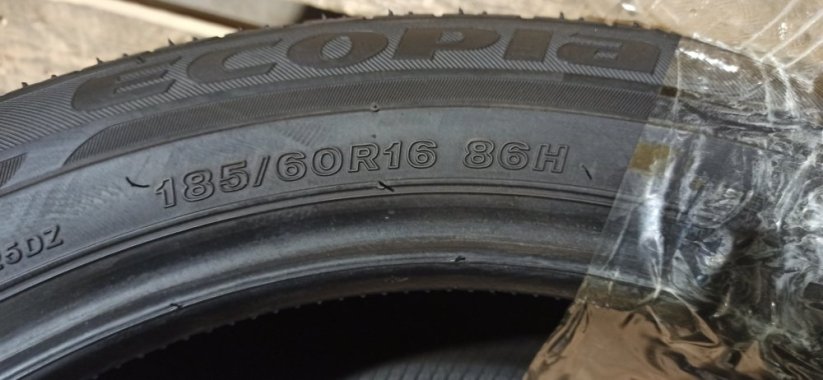 Bridgestone 185/60 R16 86H 6,5mm (Bazarové)