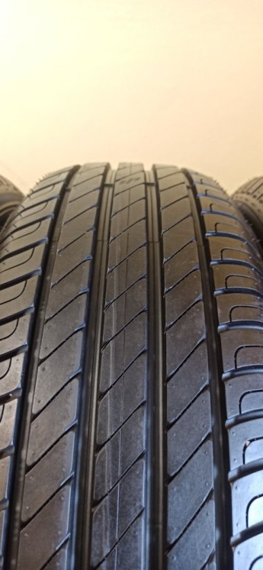 Kleber Dynaxer 205/65 R15 94H 6,5mm TOP (Bazarové)