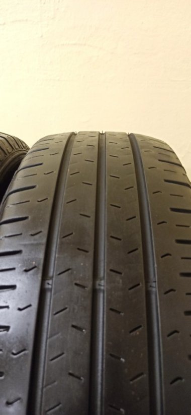 Nexen Roadian 215/75 R16C 116/114R 5mm (Bazarové)
