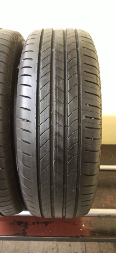 Bridgestone Alenza 001 225/65 R17 102H 6,5 mm (Použité)