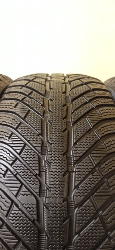 Cooper 235/50 R18 101V 2x7,5mm 2x6,5mm (Bazarové)