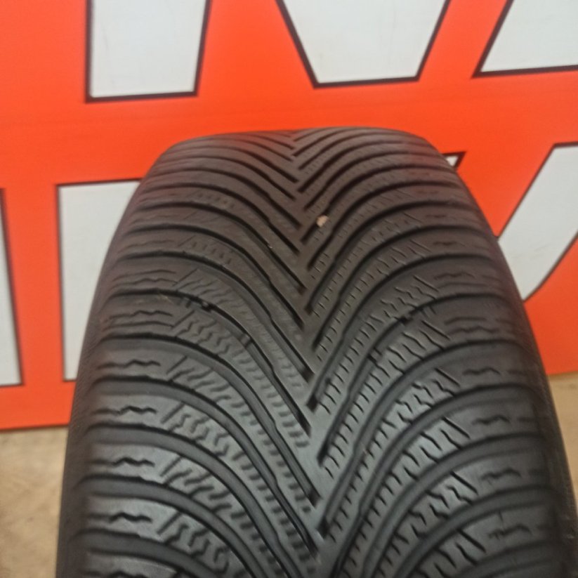 ALU kola Audi A4, 5x112 ET46 zimní pneu 225/55 R16