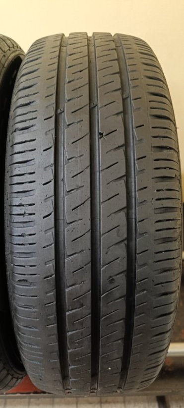 Hankook Vantra 205/65 R16C 107/105T 5 - 6,5 mm (Bazarové)