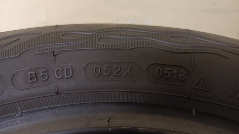 BF Goodrich 175/65 R14 82T 5mm (Bazarové)