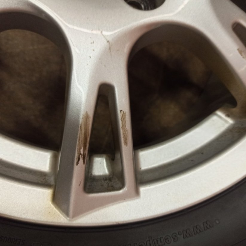ALU kola Seat Leon 5x112, zimní pneu 195/65 R15