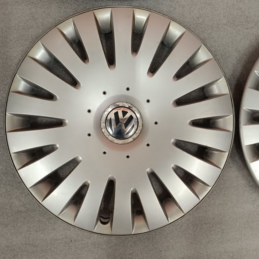 Poklice Volkswagen Passat, Golf, Touran 16" (použité)