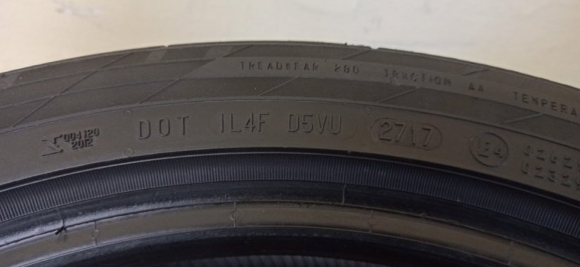 Continental 225/45 R18 95Y 3-3,5mm (Použité)