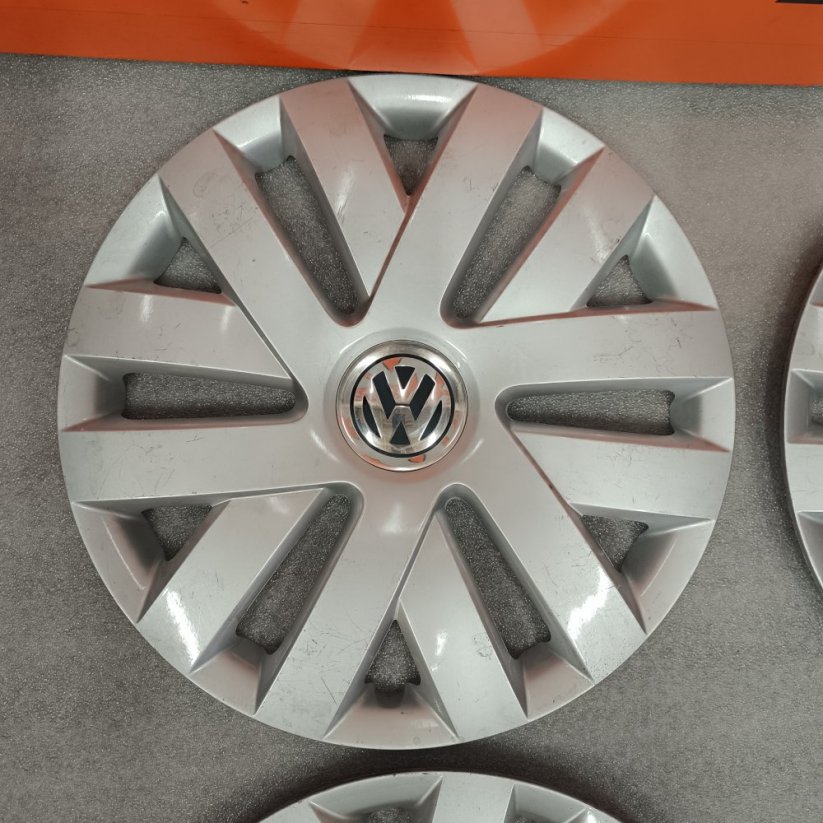 Poklice Volkswagen Polo 15" (bazárove)