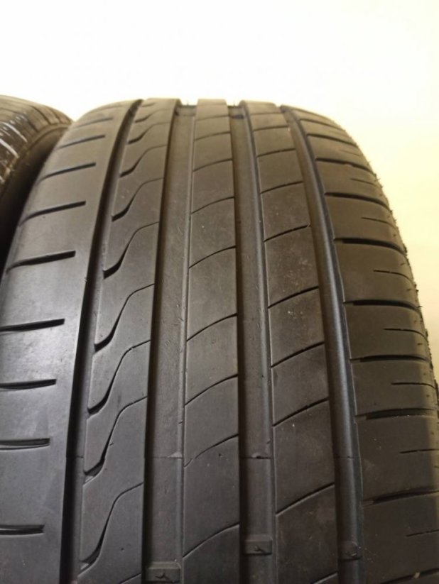 Minerva Radial 245/45 R19 102Y 5-5,5mm (Bazarové)